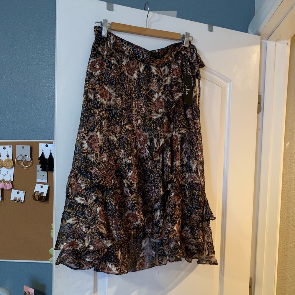 Floral skirt - Picture 2 of 2